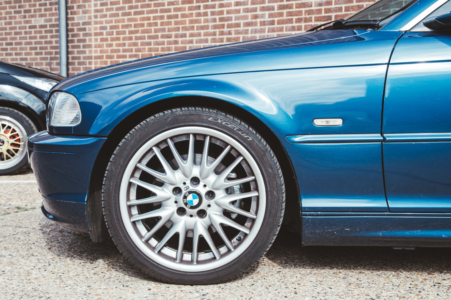 120923 2001 BMW 325i 2 1