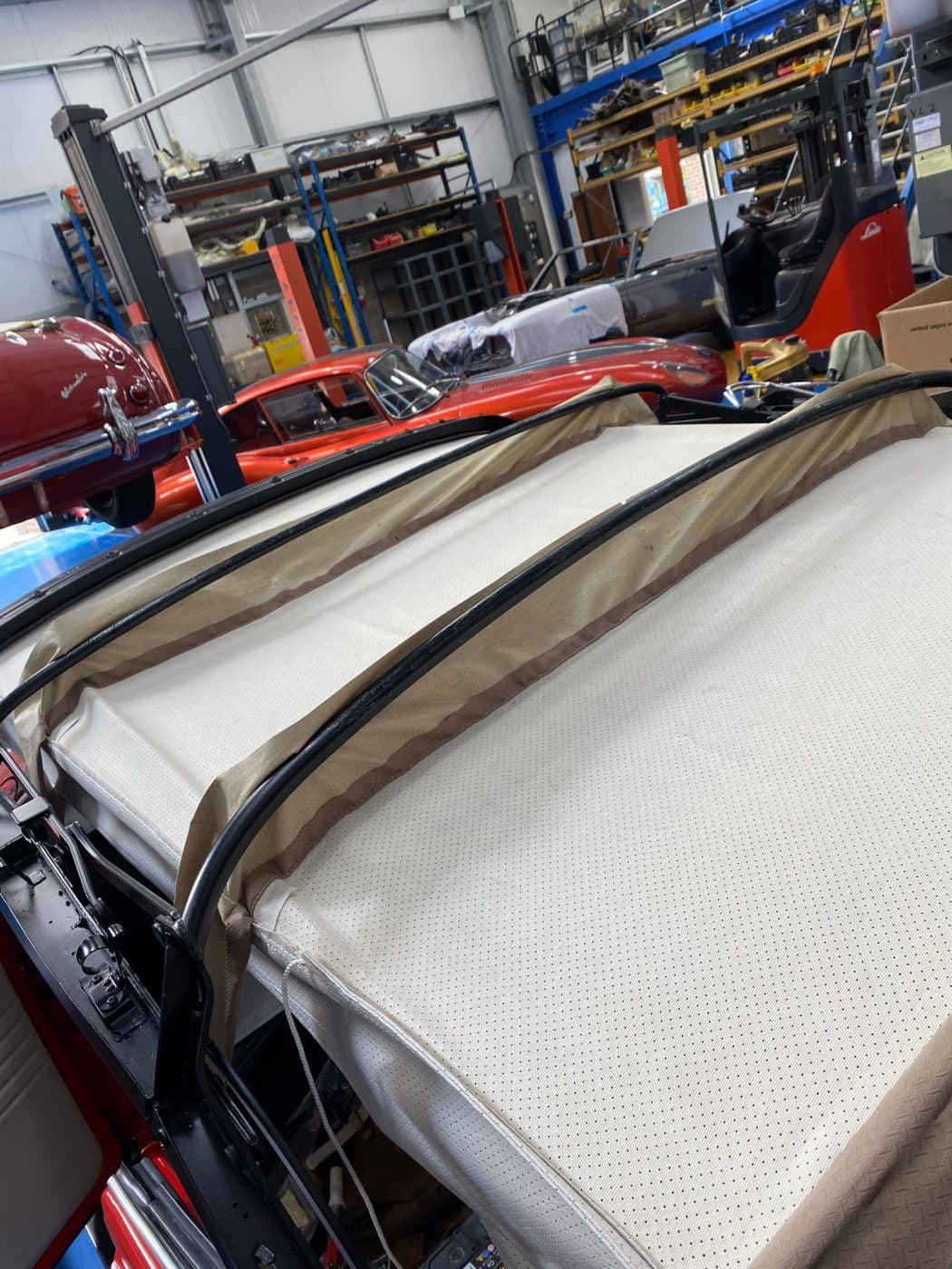 15092023 1974 Volkswagen Beetle headliner 8 1