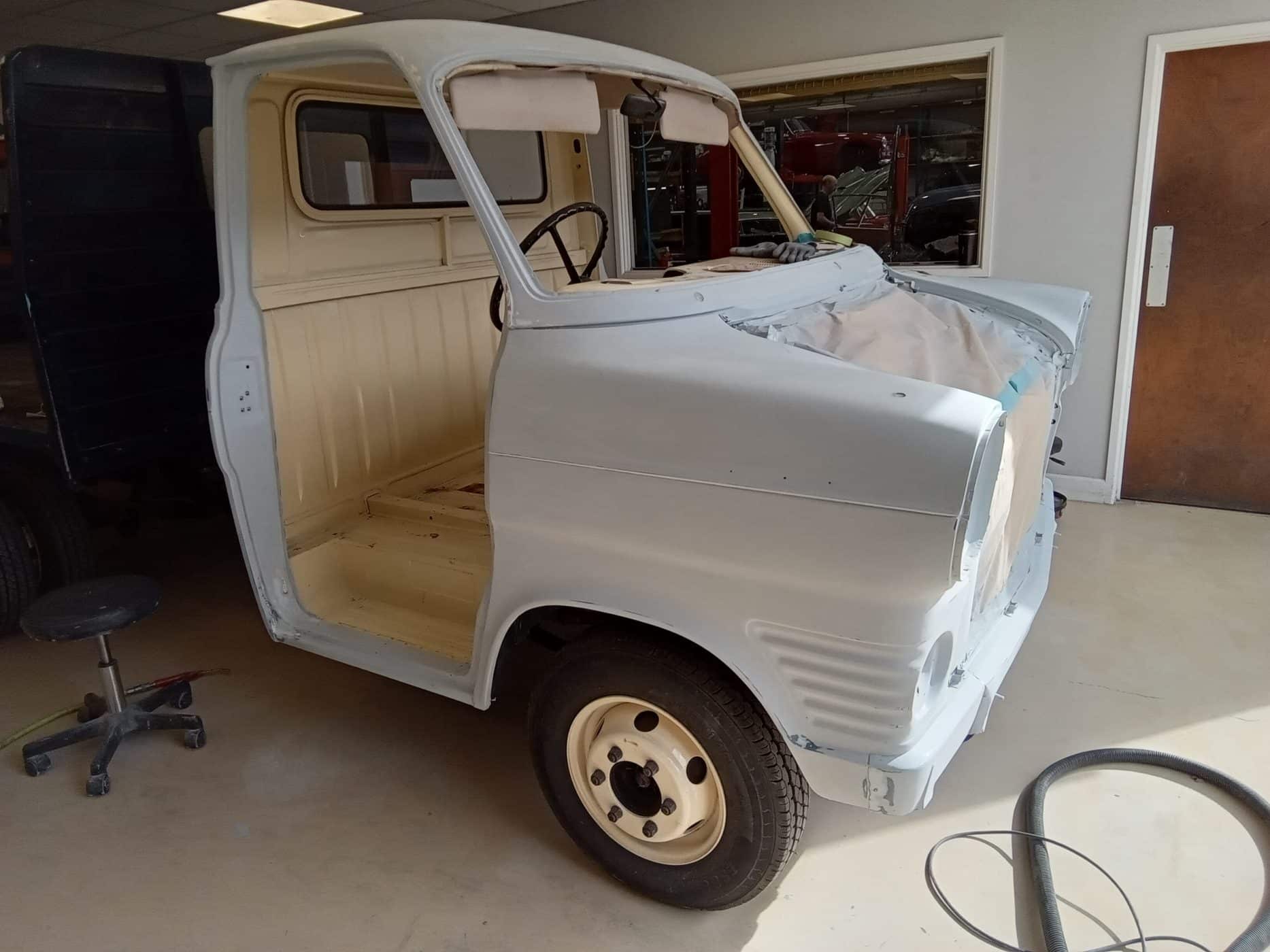 18092023 1972 Ford Transit Mark 1 paint 12 1