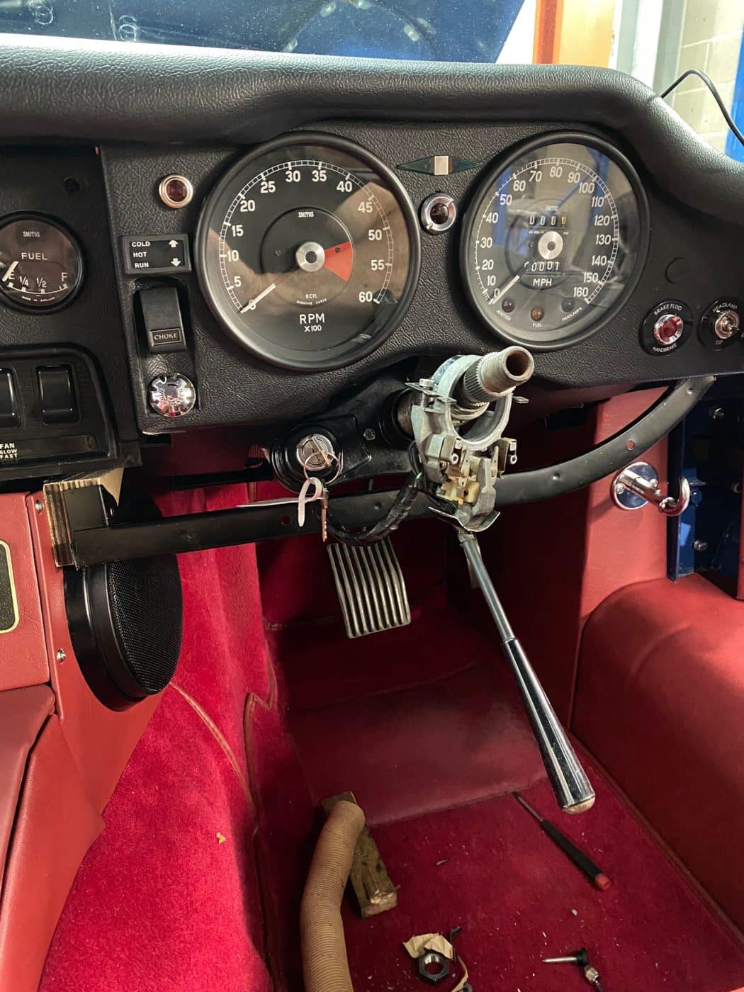 25092023 1968 Jaguar E Type Series 1.5 front interior 10 1