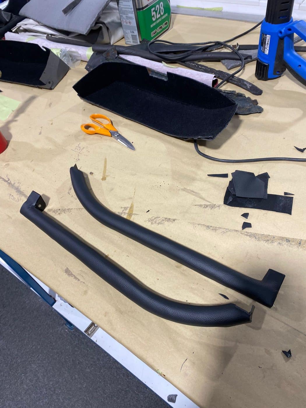 25092023 1968 Jaguar E Type Series 1.5 front interior 11 1