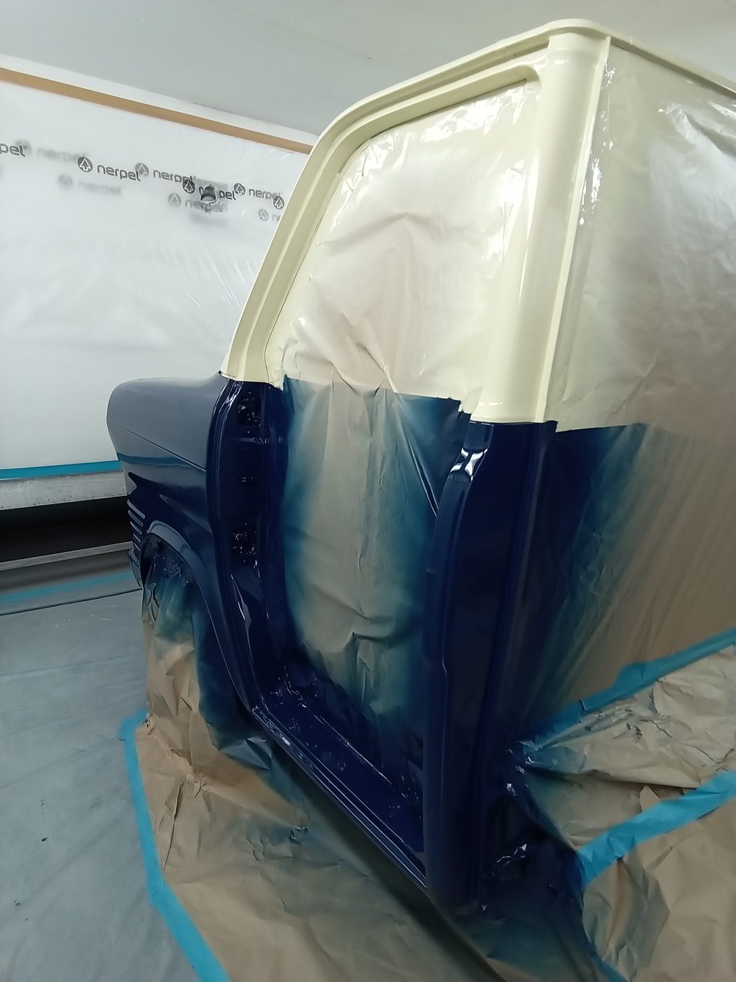 25092023 1972 Ford Transit in paint 18