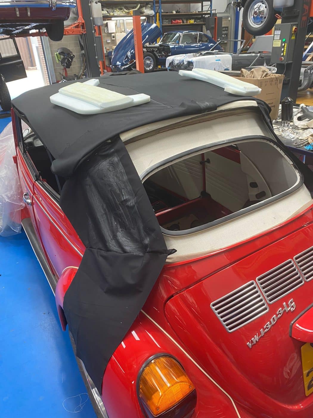 25092023 1974 Volkswagen Beetle seats and roof 26 1