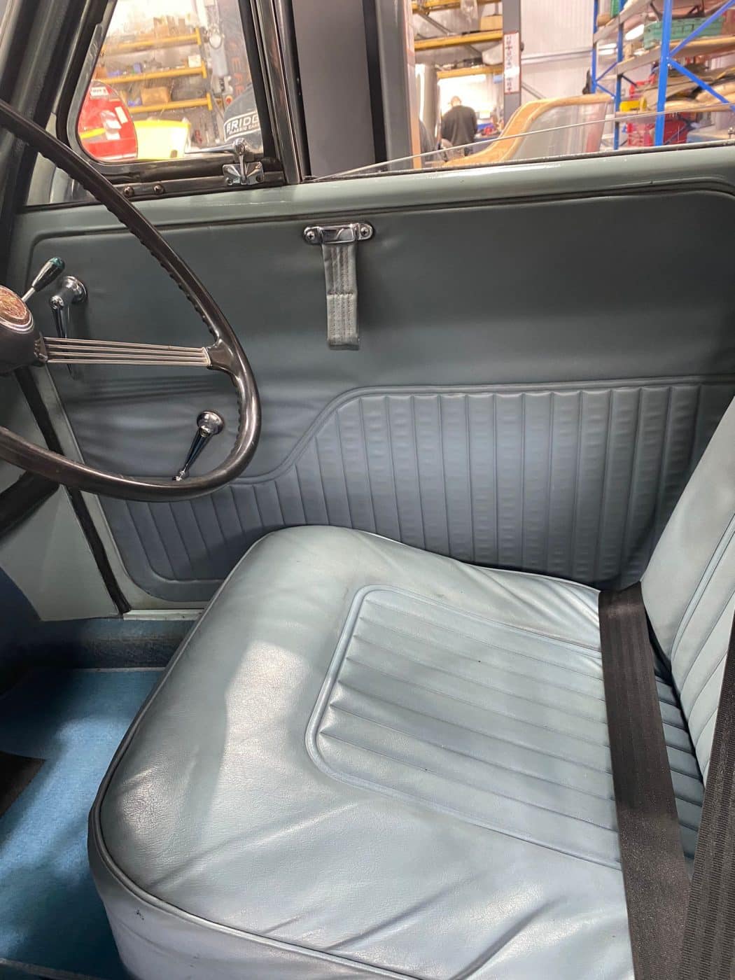 06102023 1965 Morris Traveller interior and assessment 2 1