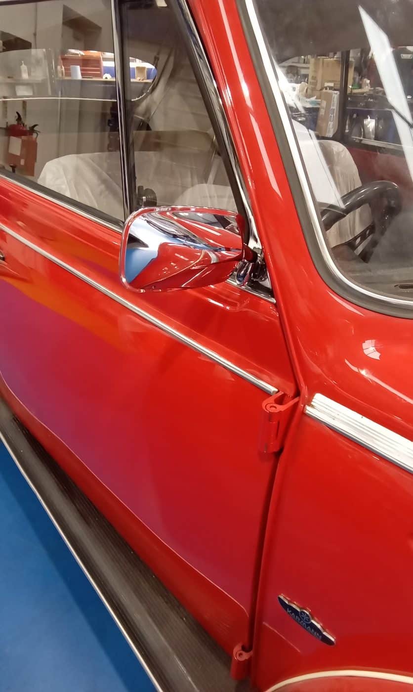 06102023 1974 Volkswagen Beetle interior light and wing mirror 3 1