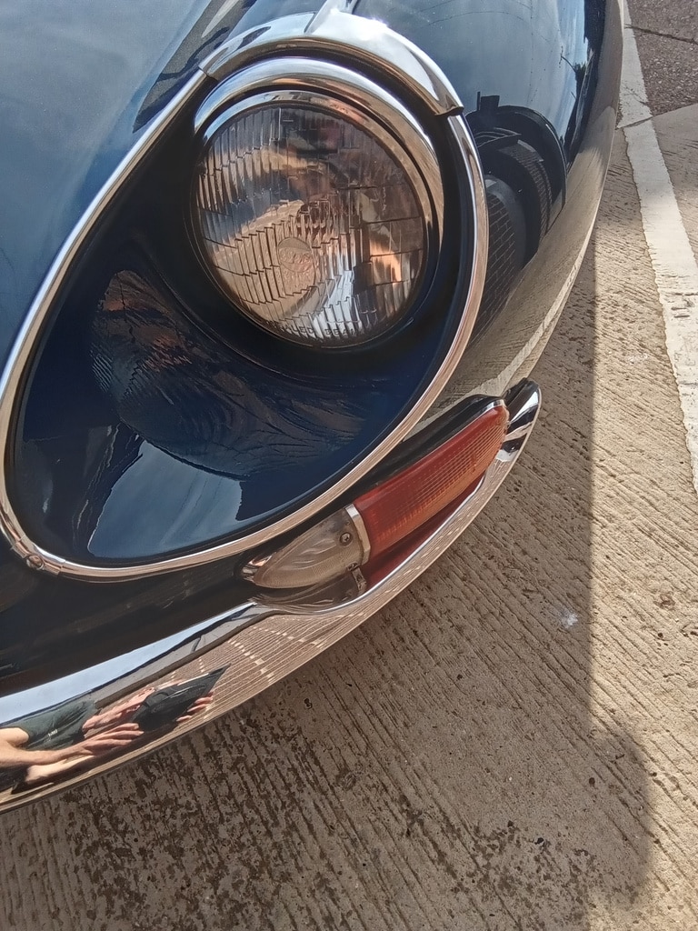 09102023 1968 Jaguar E Type headlamp rattle 1