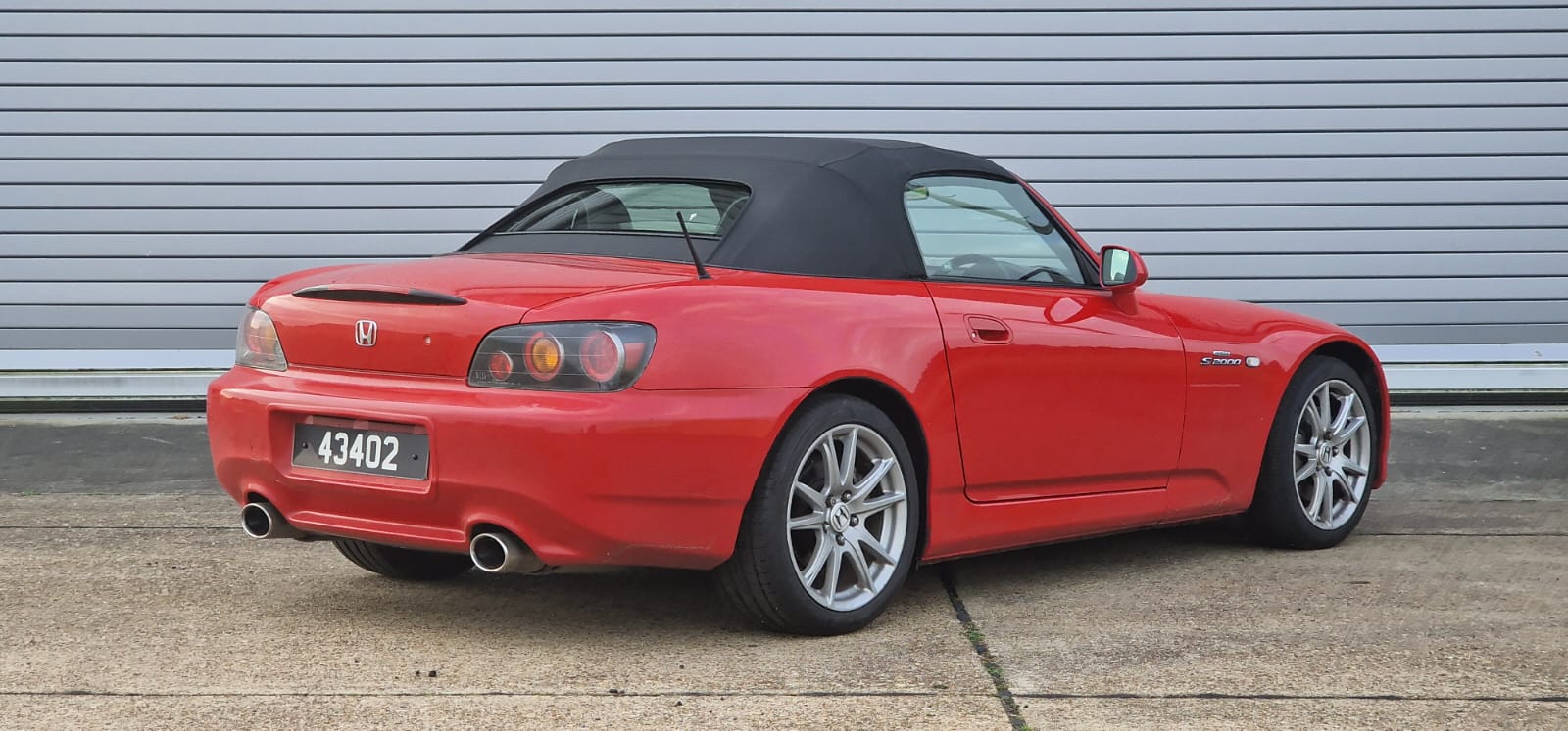 11102023 2005 Honda S2000 in storage 4 1