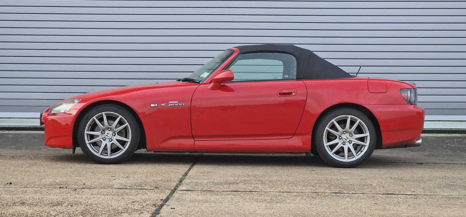 11102023 2005 Honda S2000 in storage 6 1