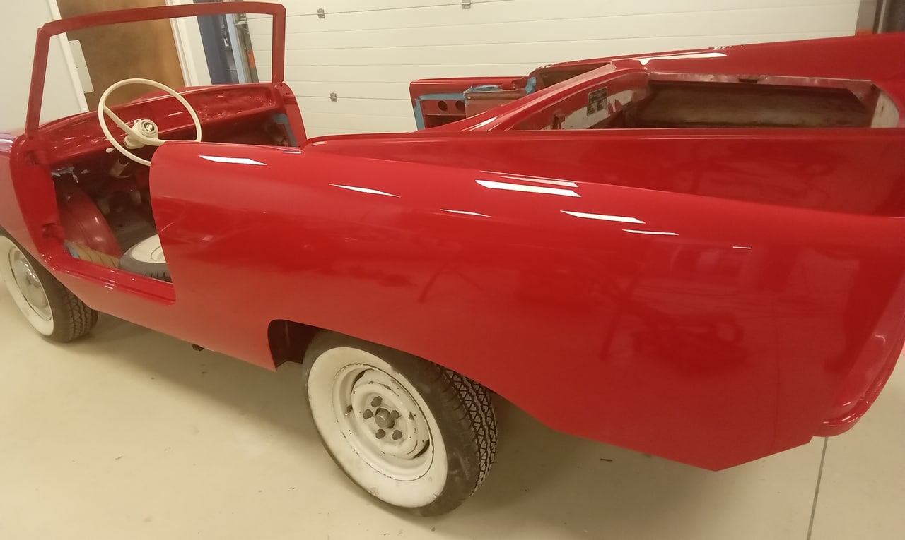 12102023 1964 Amphicar 770 polish and engine bay prep 12 1