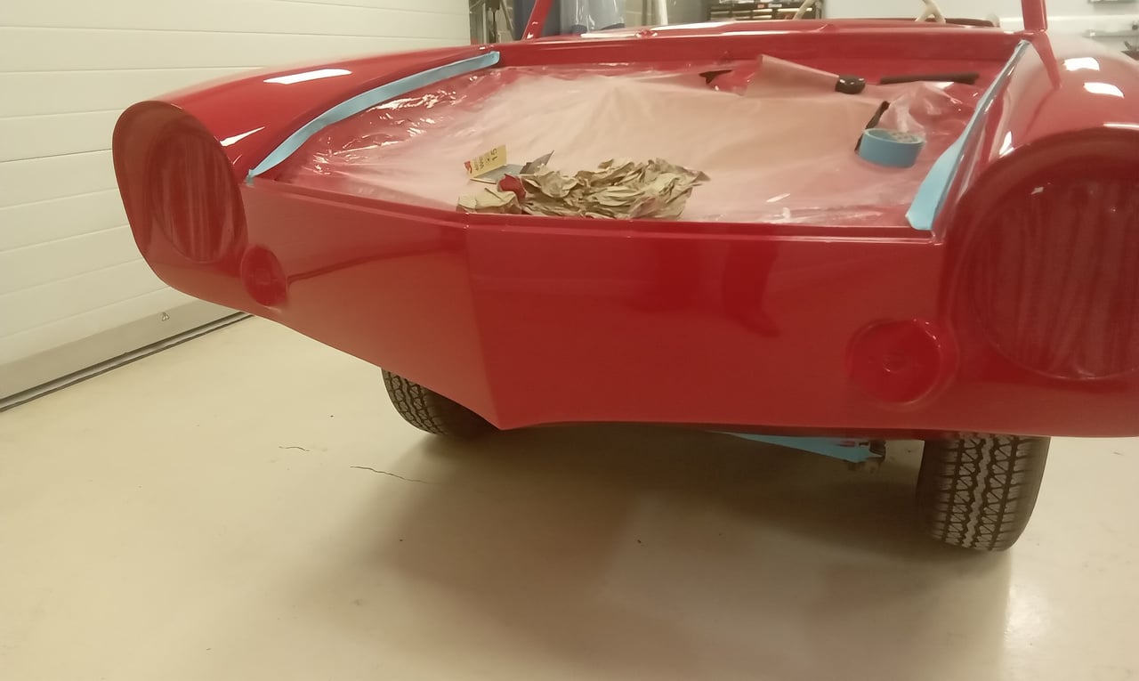 12102023 1964 Amphicar 770 polish and engine bay prep 14 1