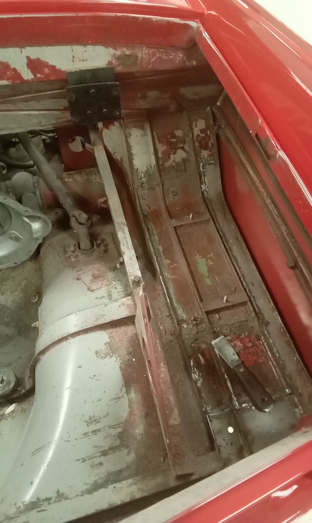 12102023 1964 Amphicar 770 polish and engine bay prep 16 1