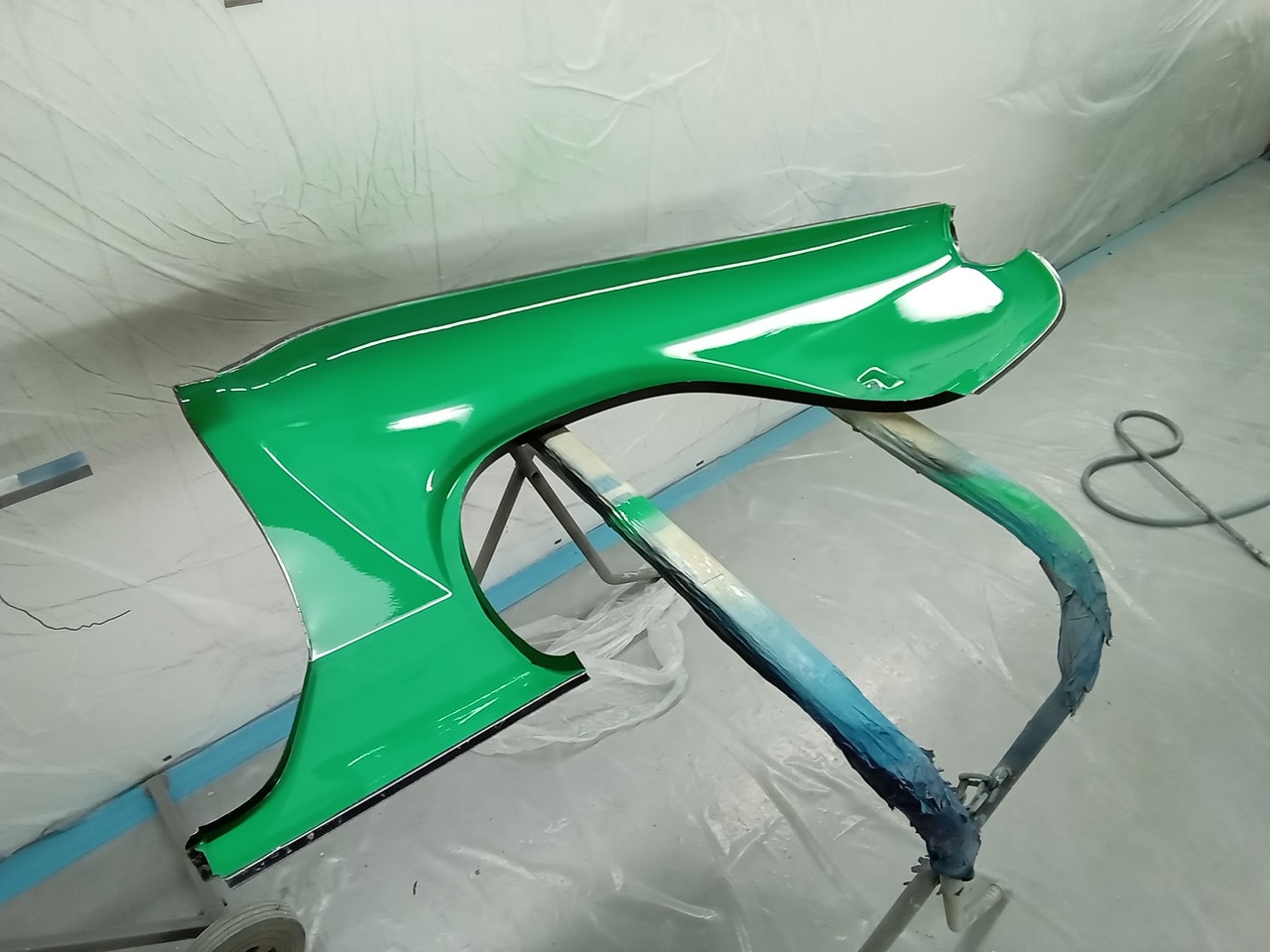 12102023 1976 Triumph Spitfire inner wings in paint and fitting 7 1