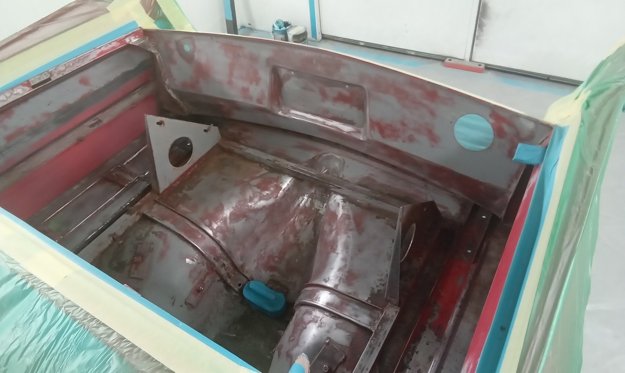 23102023 1964 Amphicar 770 engine bay raptor 2 1