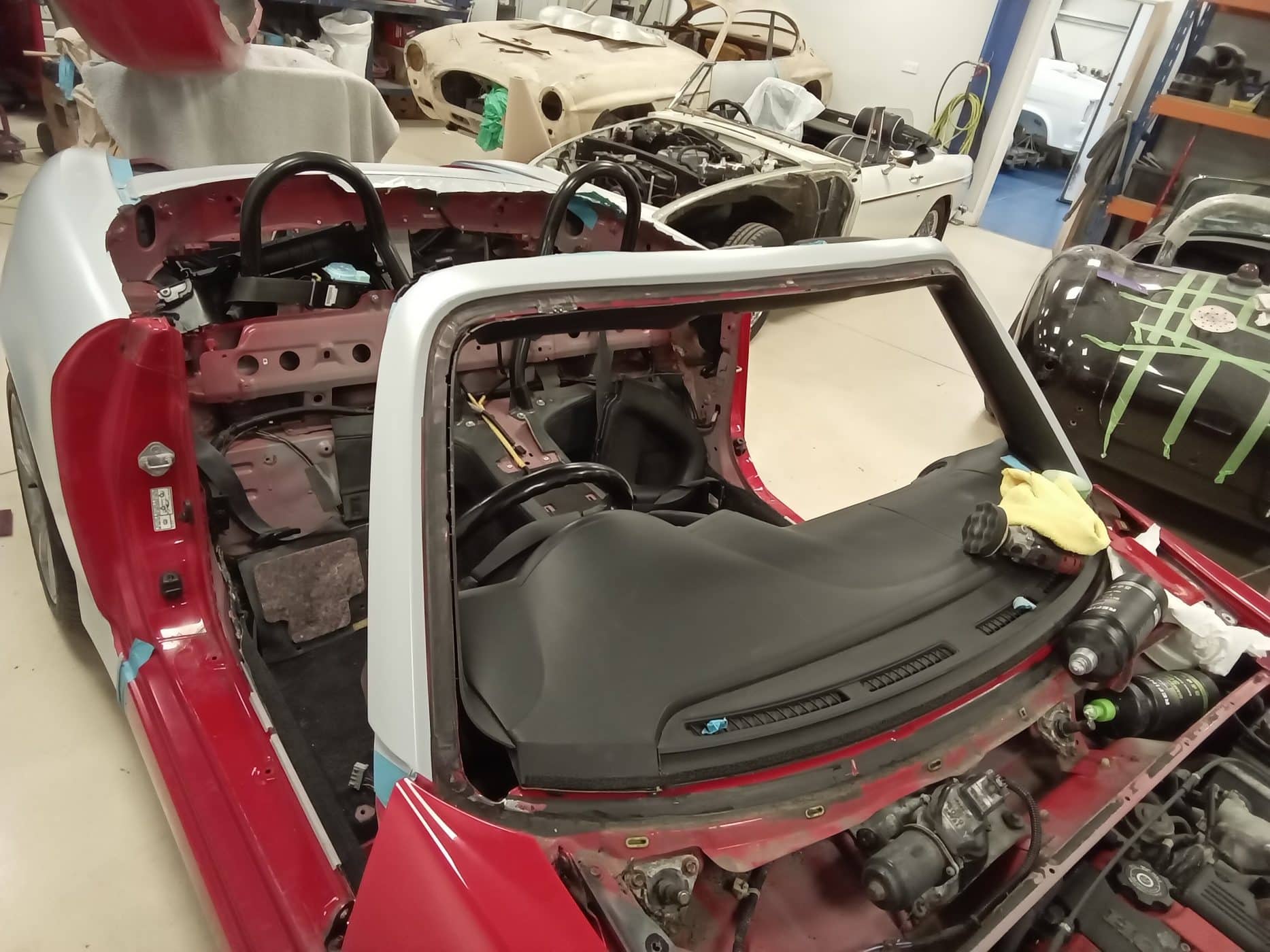 15112023 2005 Honda S2000 in primer 14 1