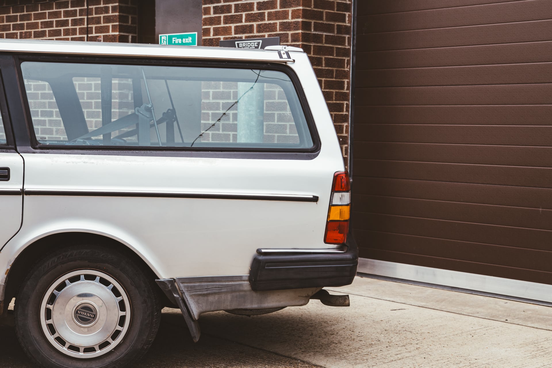151123 1988 Volvo 240GL 4 1