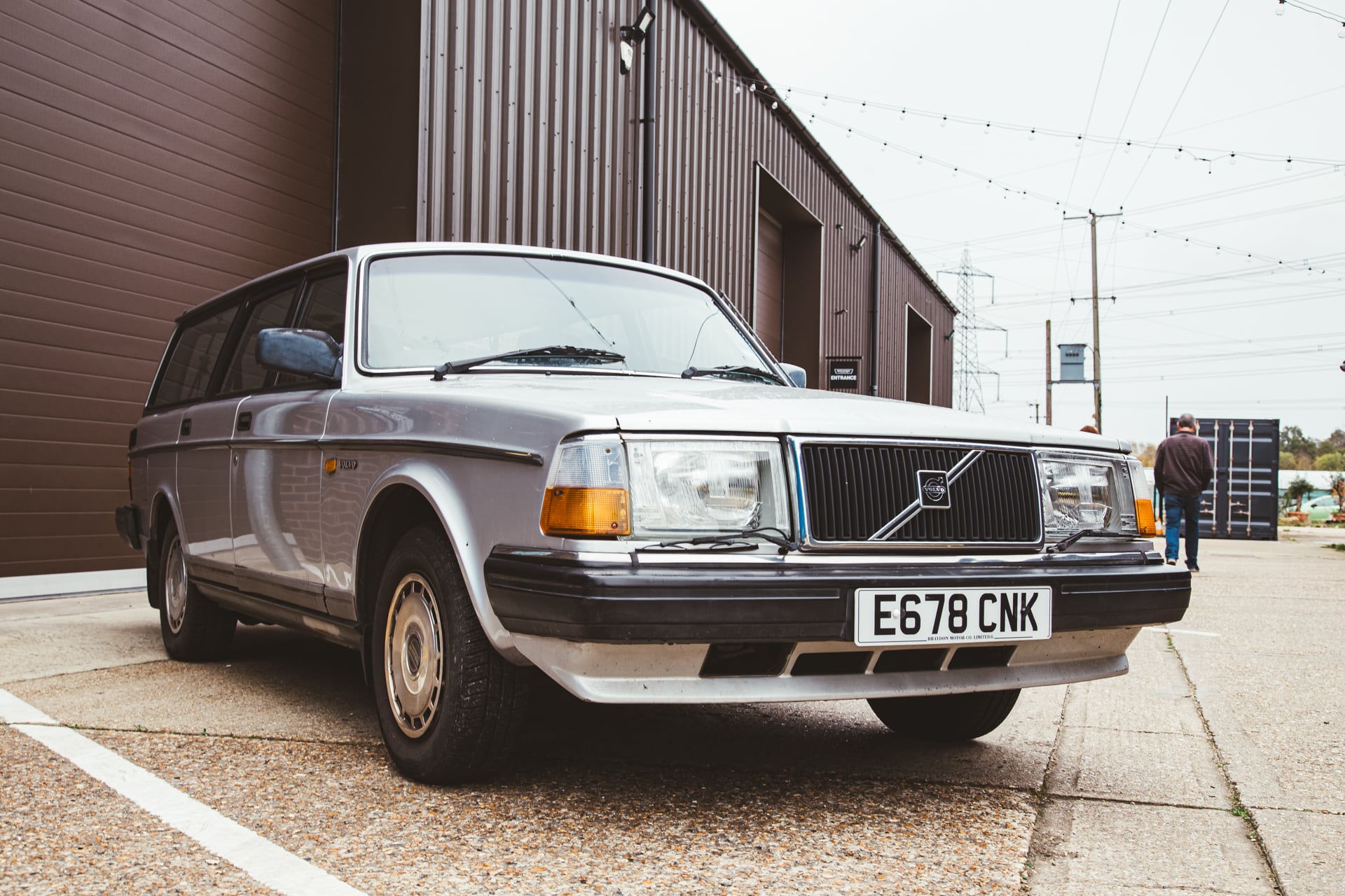 151123 1988 Volvo 240GL 6 1