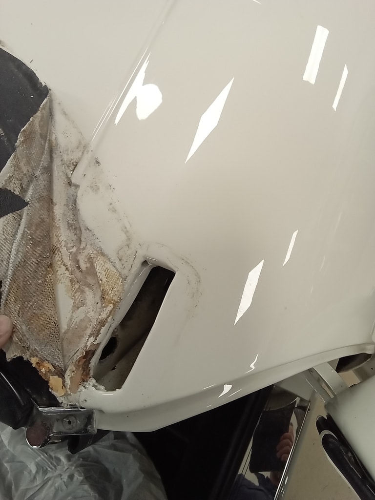 1970 MG B Roadster Front Wing Repair 14 1