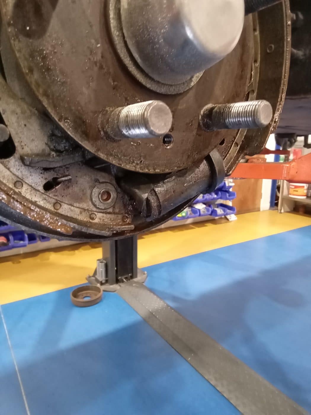 20112023 1964 Amphicar 770 assembly and brakes 2 1