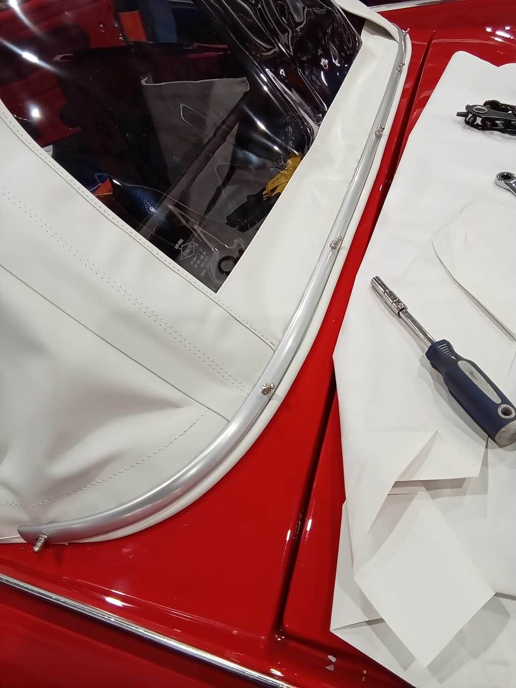 20112023 1964 Amphicar 770 fitting hood cover 2 1