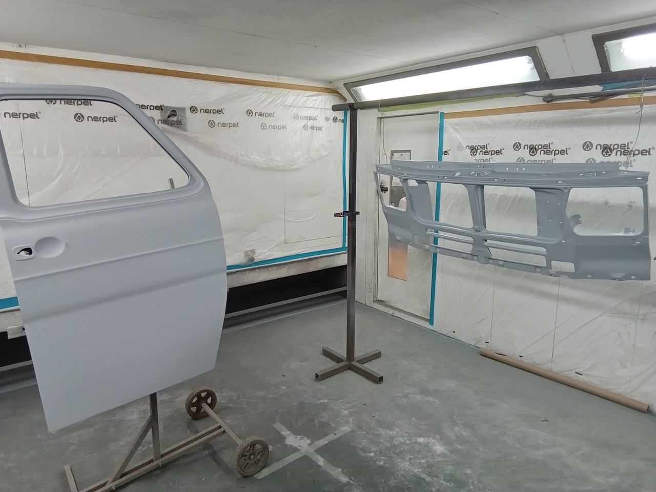 Ford Transit Mk2 Prime and Paint 08 1
