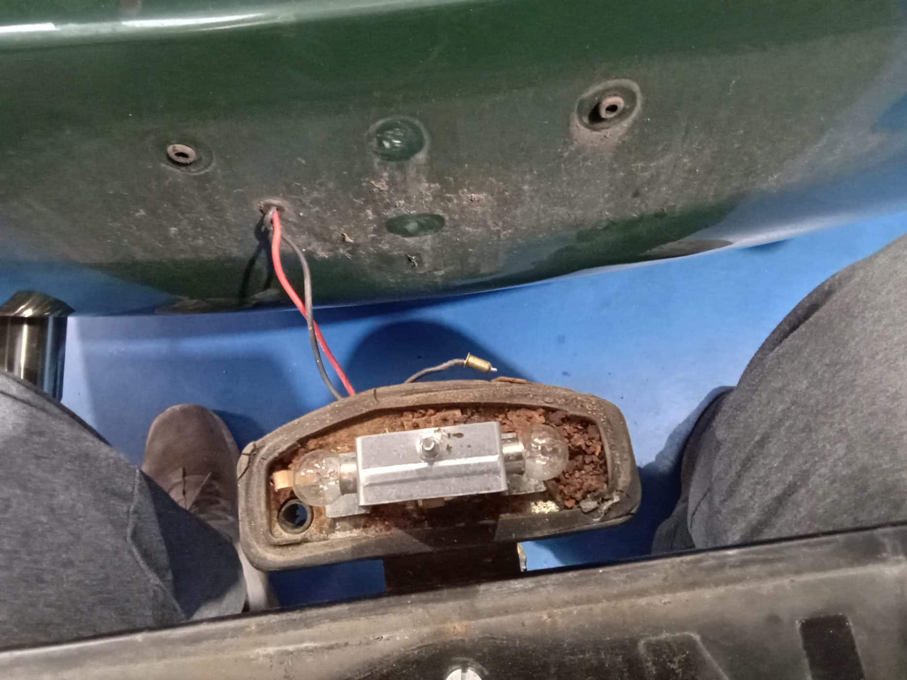 041223 1969 MGC GT Teardown17 1