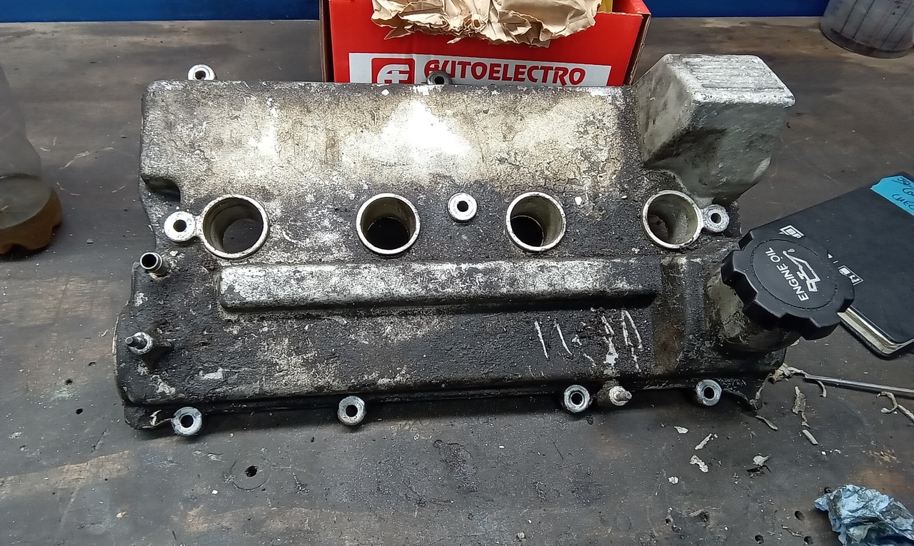 04012024 1992 Toyota MR2 reassembly 17 1