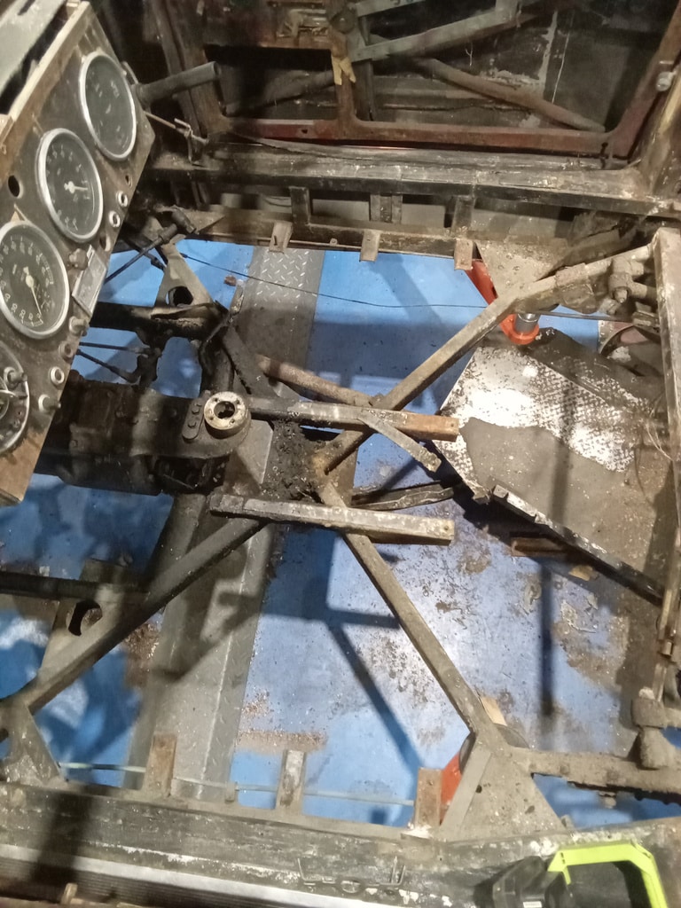 08012024 1955 Aston Martin DB2 4 Drophead Coupe past repairs and suspension 17 1