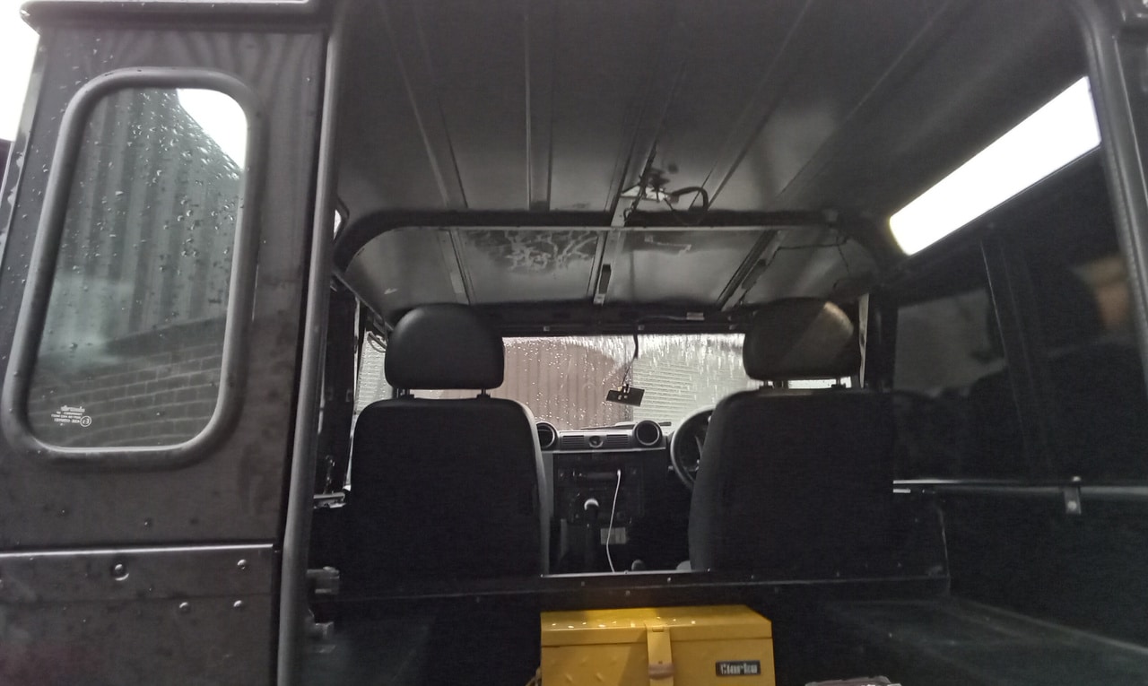 08012024 2010 Land Rover Defender interior panels removal2 1