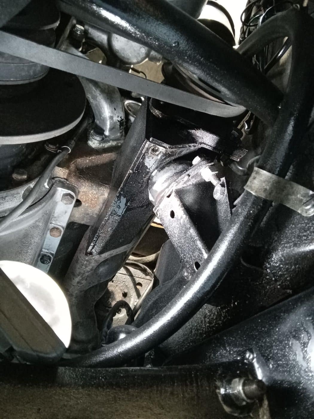 110124 1964 Damiler 250 V8 Leak Investigation 2 1