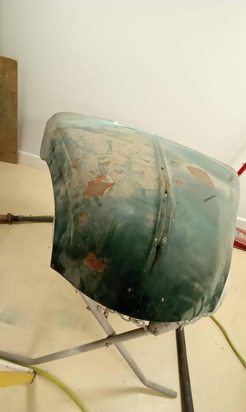 15012024 1951 Austin Devon Pickup sanding bonnet 4 1