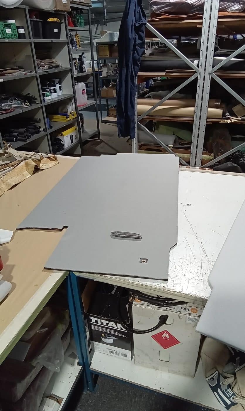 17012024 2010 Land Rover Defender covering rear panels 2 1