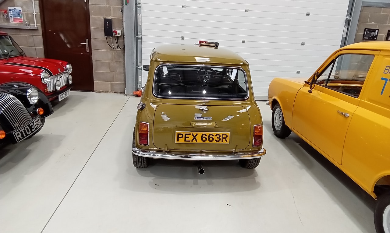 07022024 1976 Leyland Mini Clubman 1100 inspection and repairs 17 1