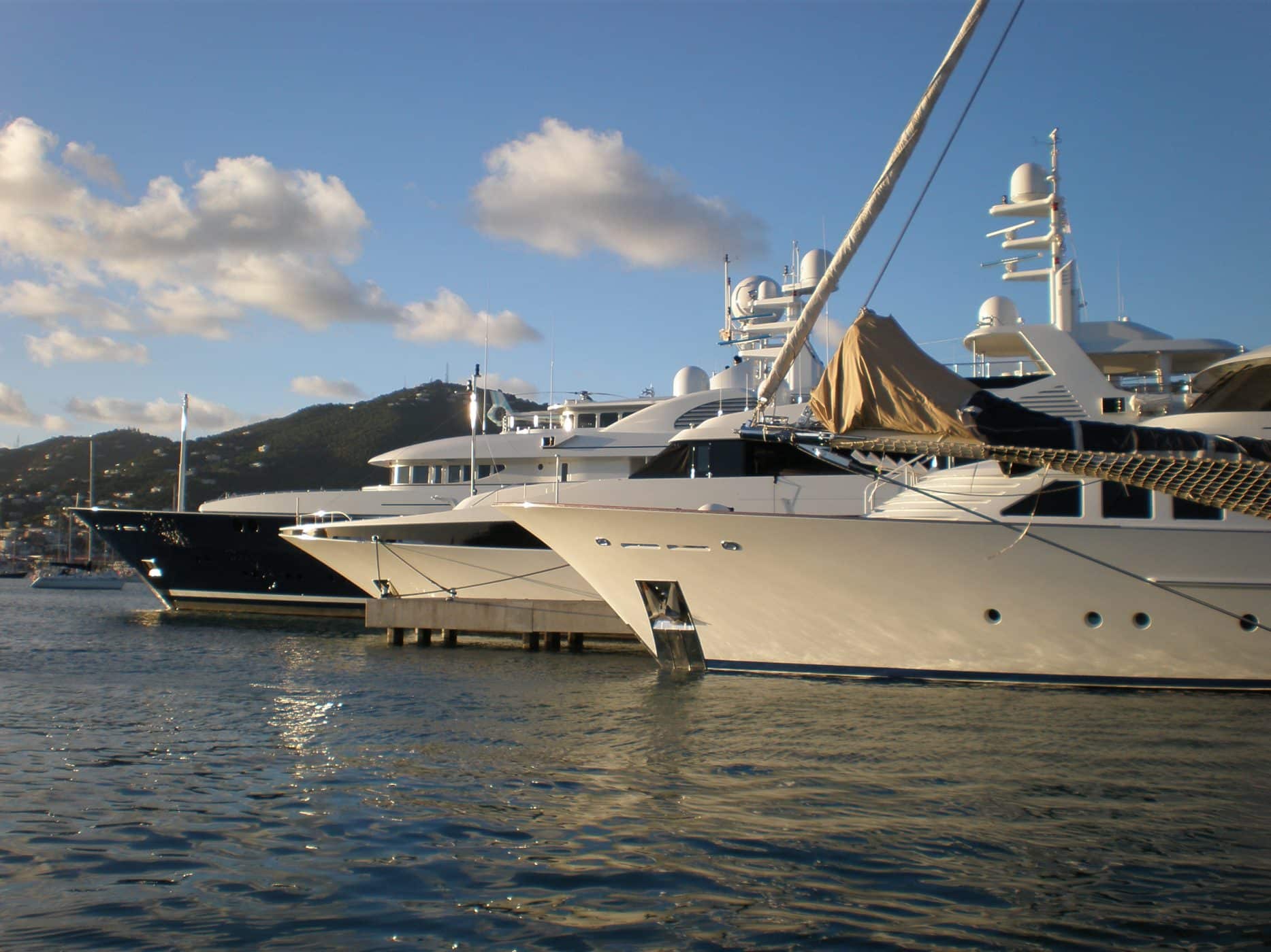 Classic Cars and Superyachts 3 1
