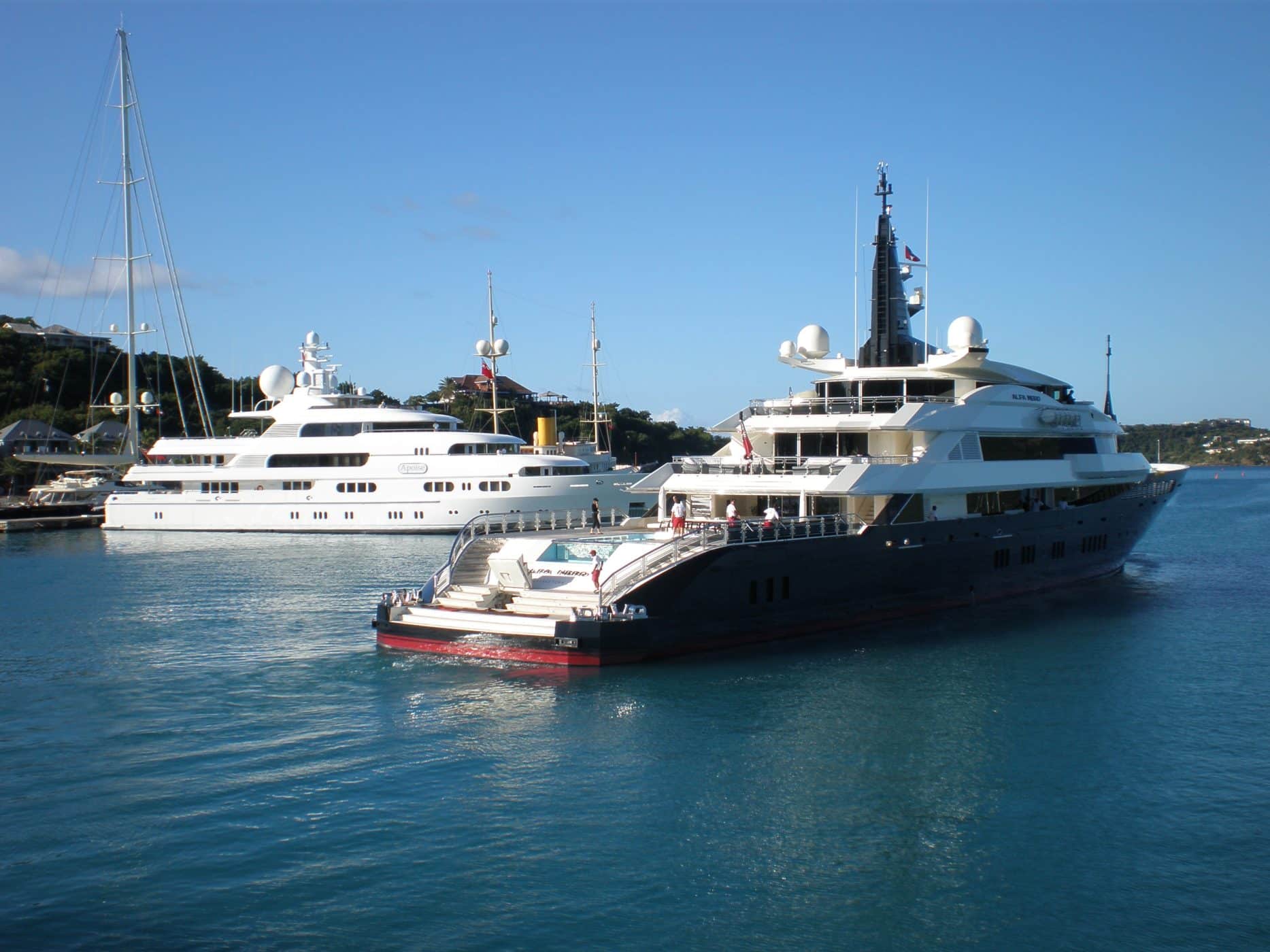 Classic Cars and Superyachts 4 1