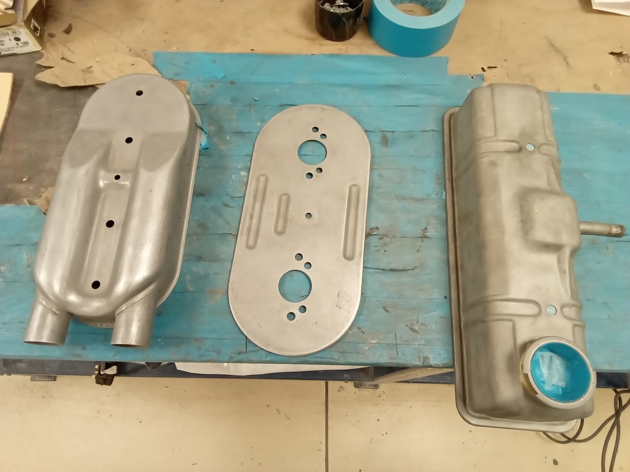 05032024 1976 Triumph Spitfire bits in paint 1 1