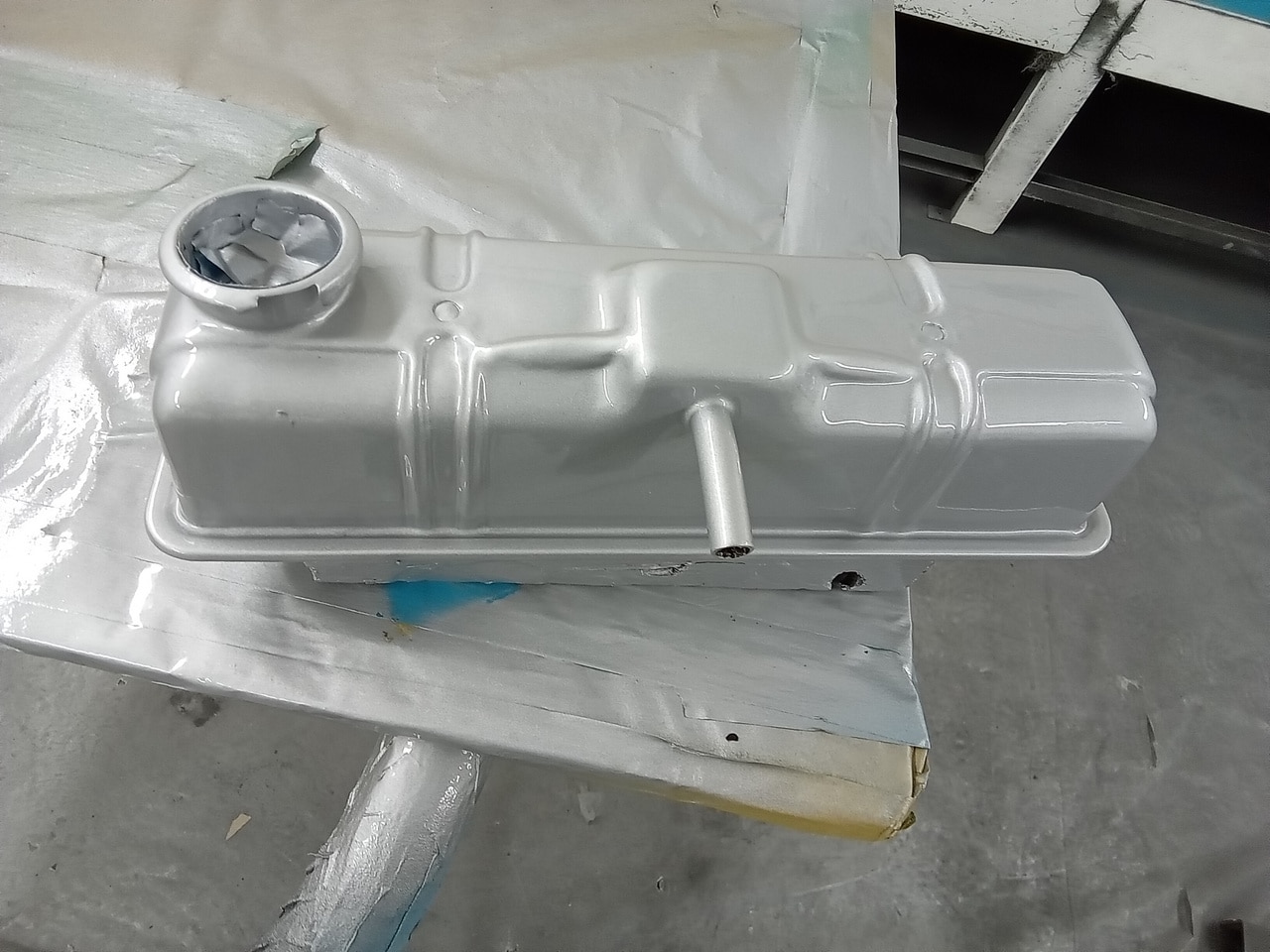 05032024 1976 Triumph Spitfire bits in paint 4 1