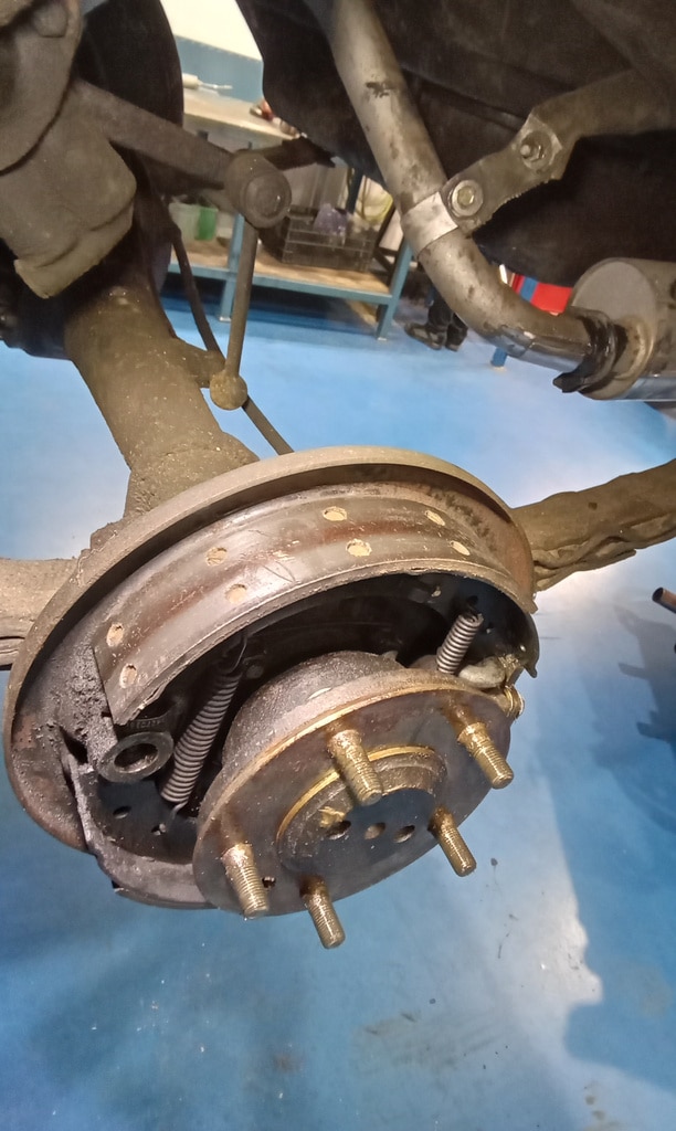 11032024 1964 Ford Zephyr 4 repairs 68 1
