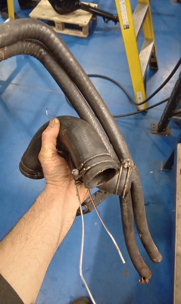 11032024 1964 Ford Zephyr 4 repairs 75 1