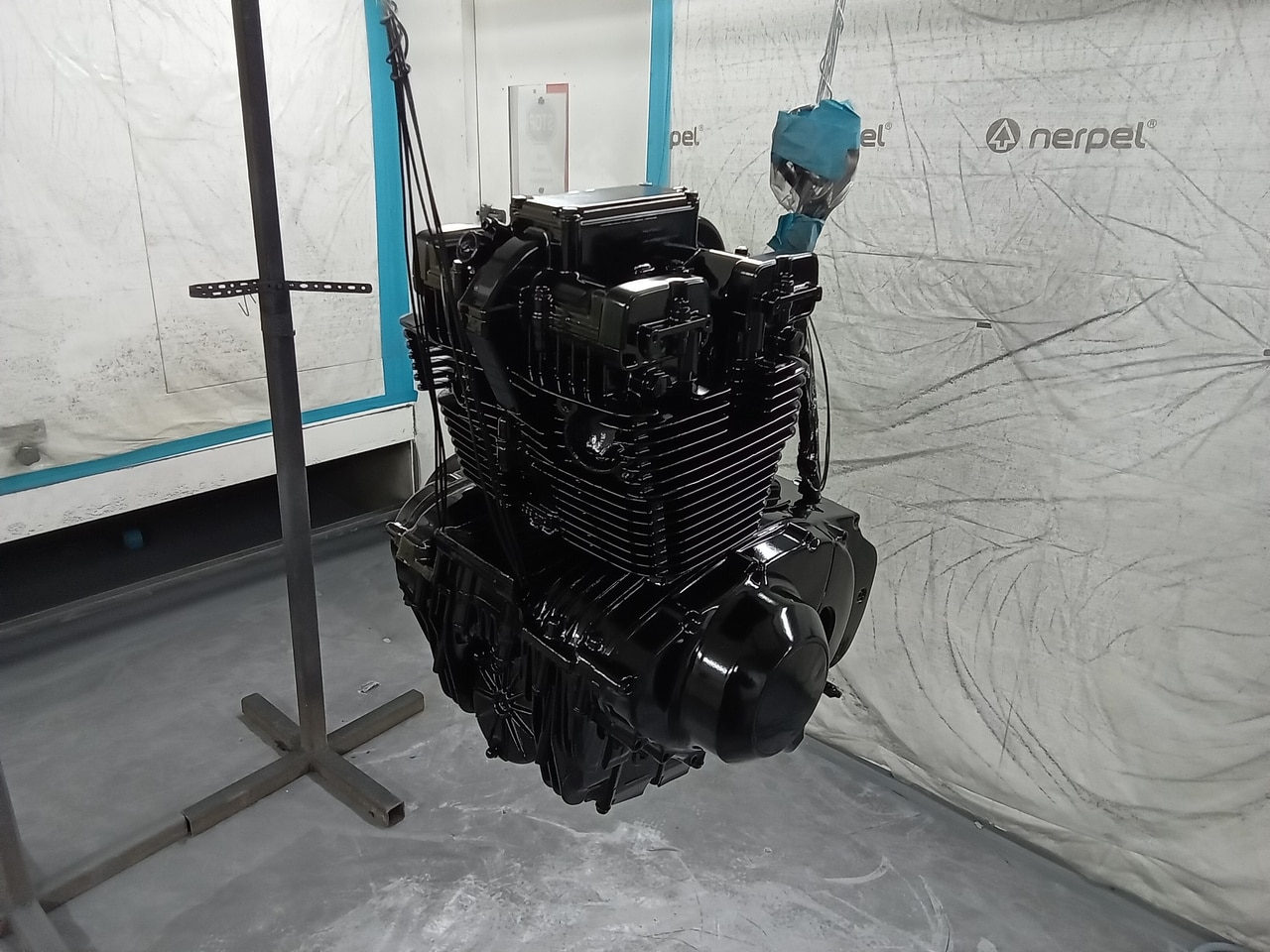 14032024 1984 Suzuki GSX400T engine paint 11 1