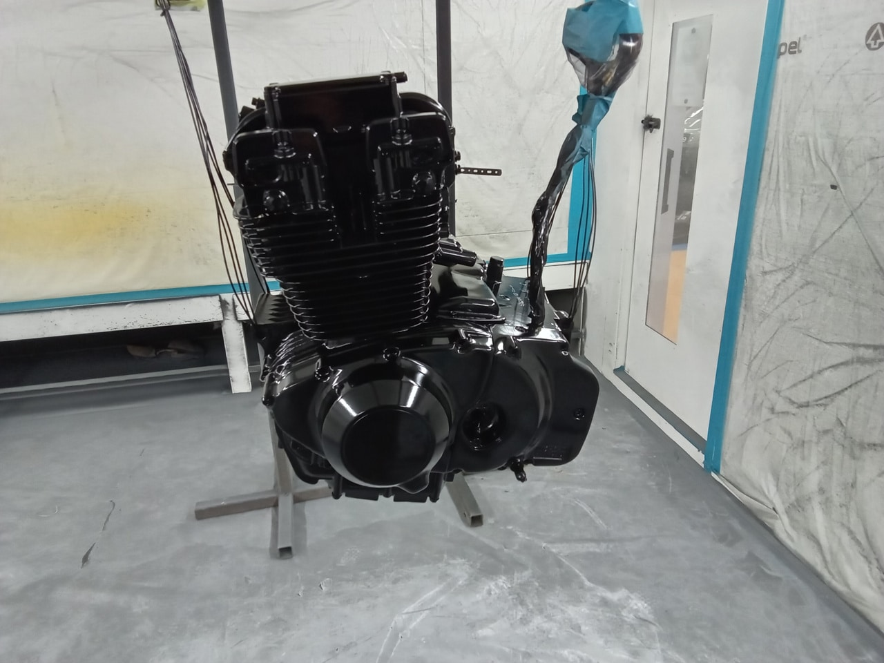 14032024 1984 Suzuki GSX400T engine paint 12 1