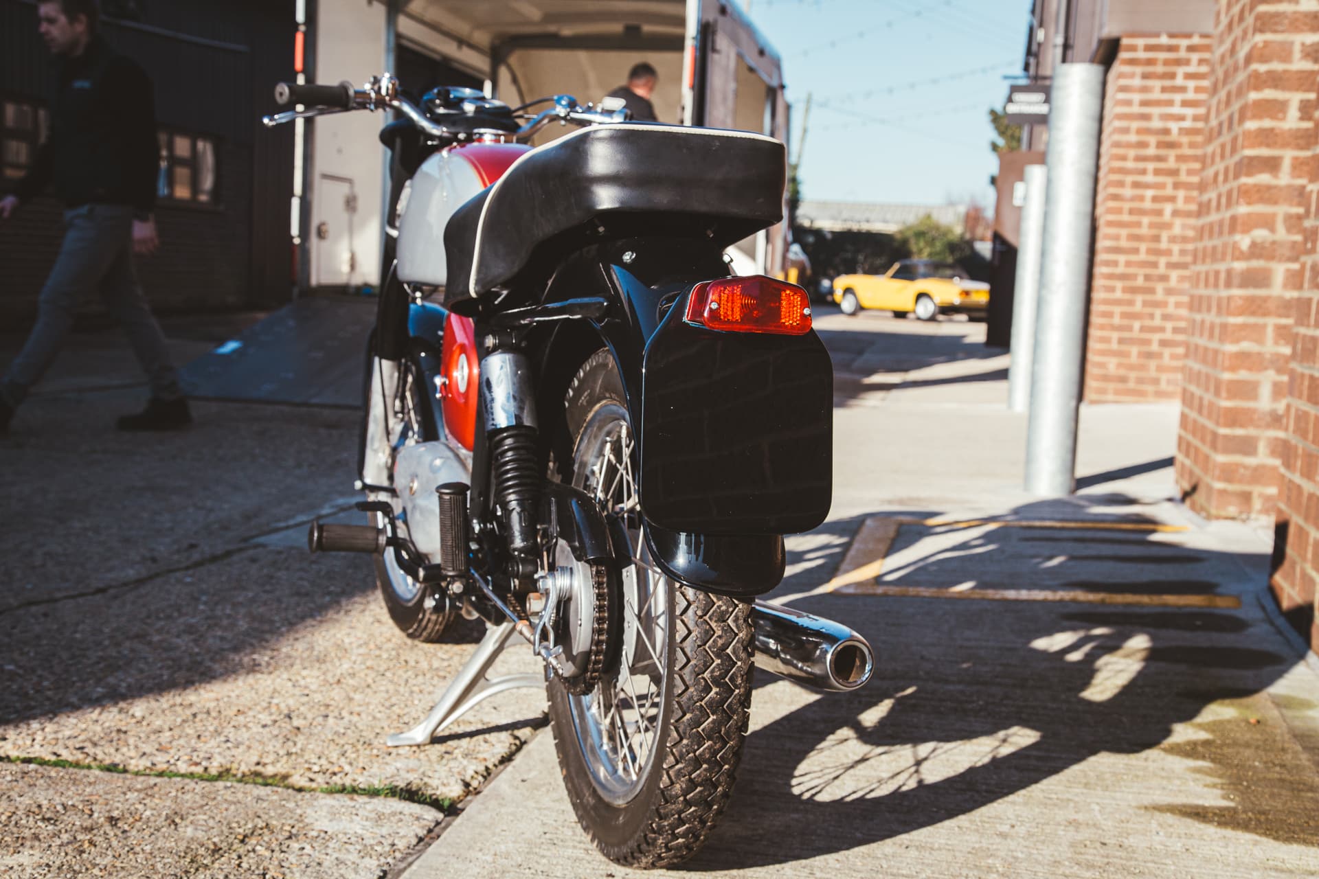 Royal Enfield Single year Arrival Photos 4 1