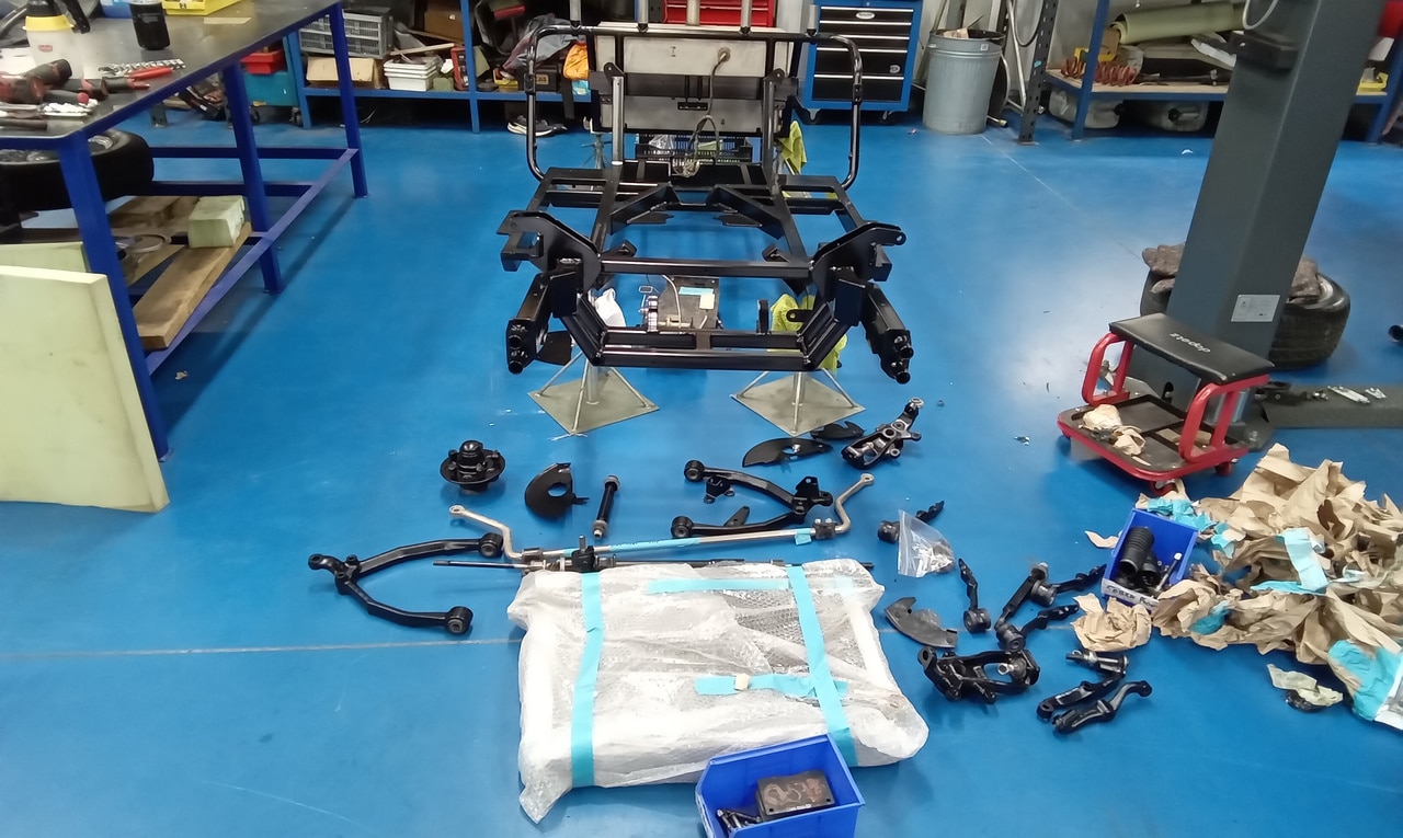1975 AC Cobra Replica rebuild begins 3 1