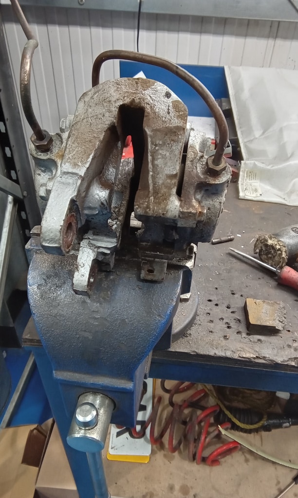 17052024 1962 Jaguar EType rear axle 33 1