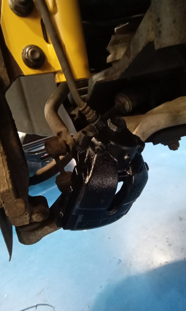 230524 2003 MG ZT V8 Brakes and Suspension 11 1