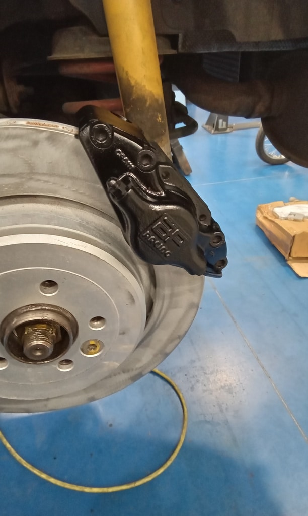 230524 2003 MG ZT V8 Brakes and Suspension 13 1