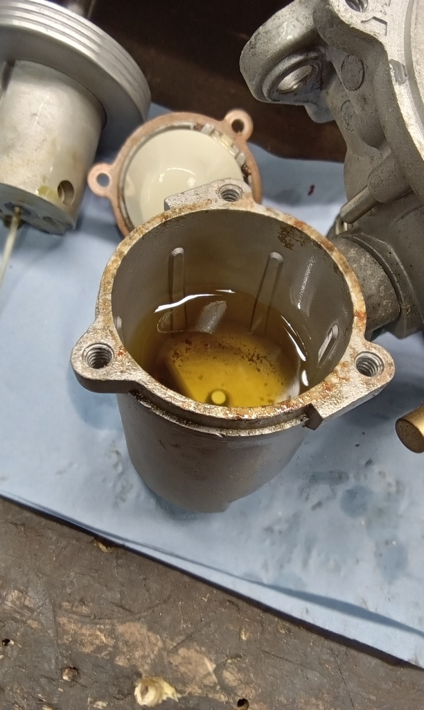 290524 1972 MGB Roadster Carburettor Work 12 1