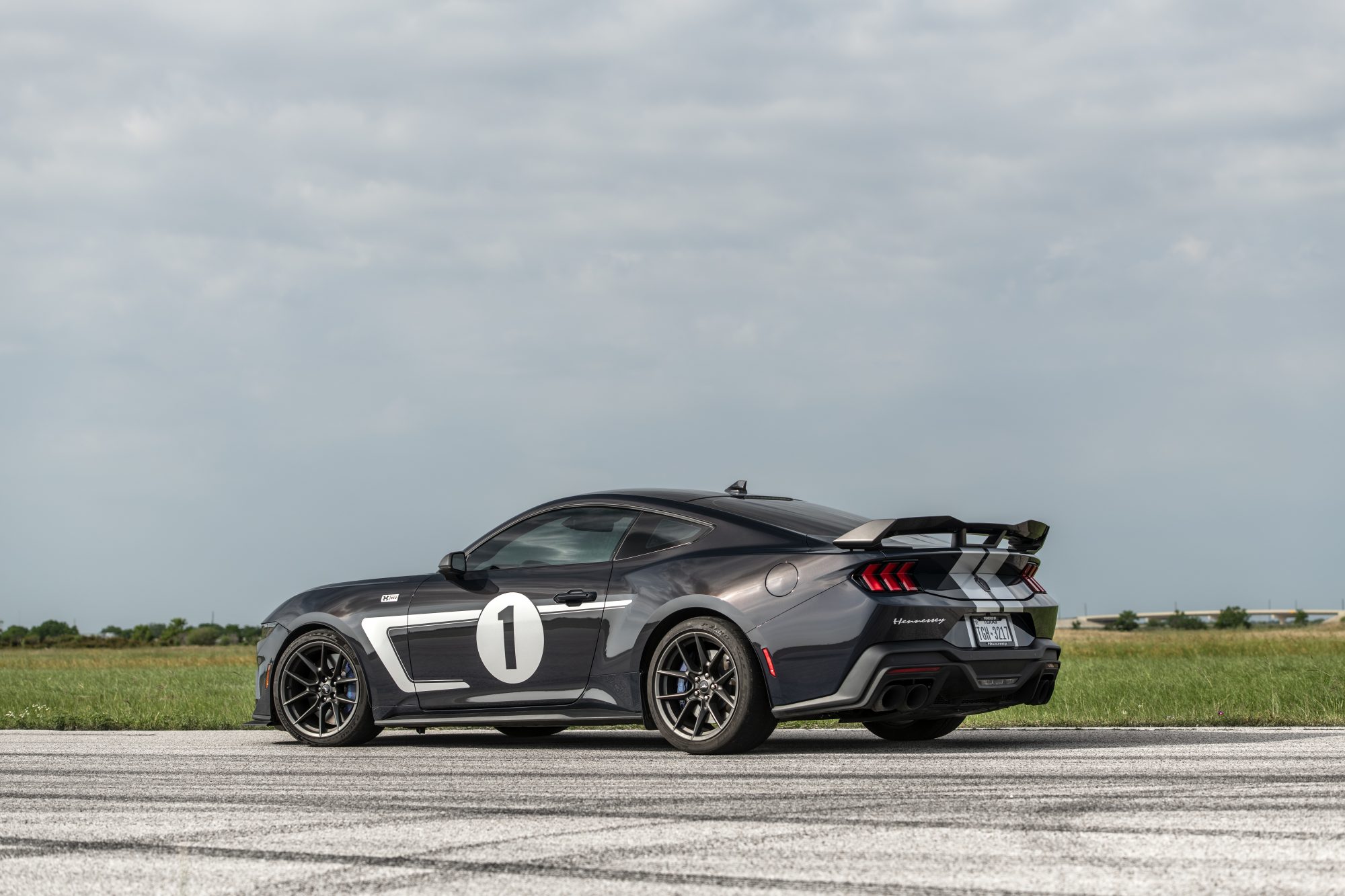 hennessey H850 ford dark horse 03 1