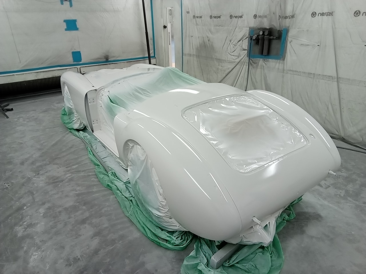 060624 1960 MGA In Primer 4 1