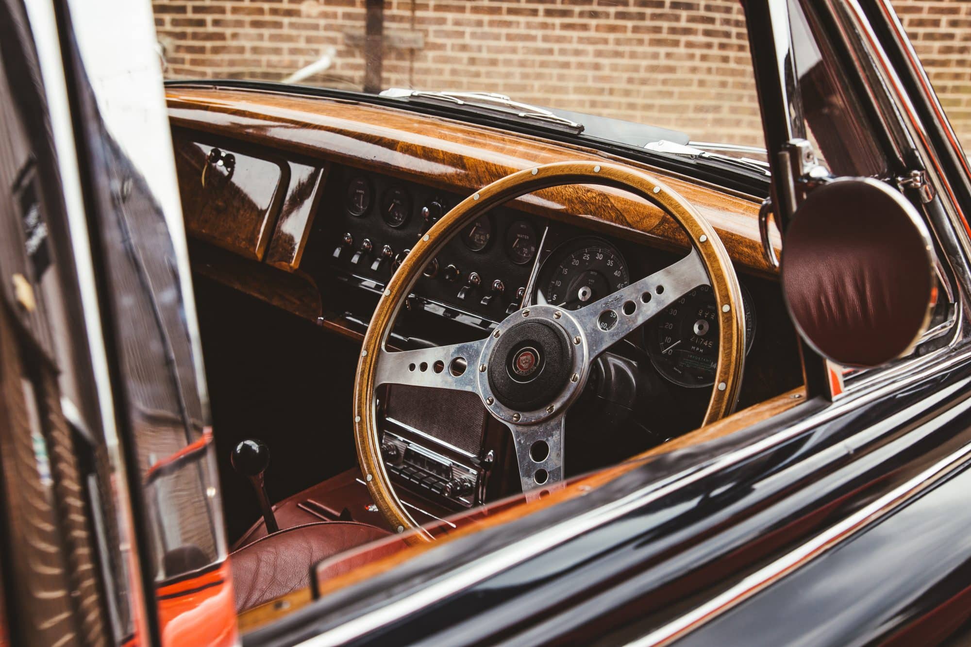 130624 1964 Jaguar Mk2 3.8 Arrival 5 1
