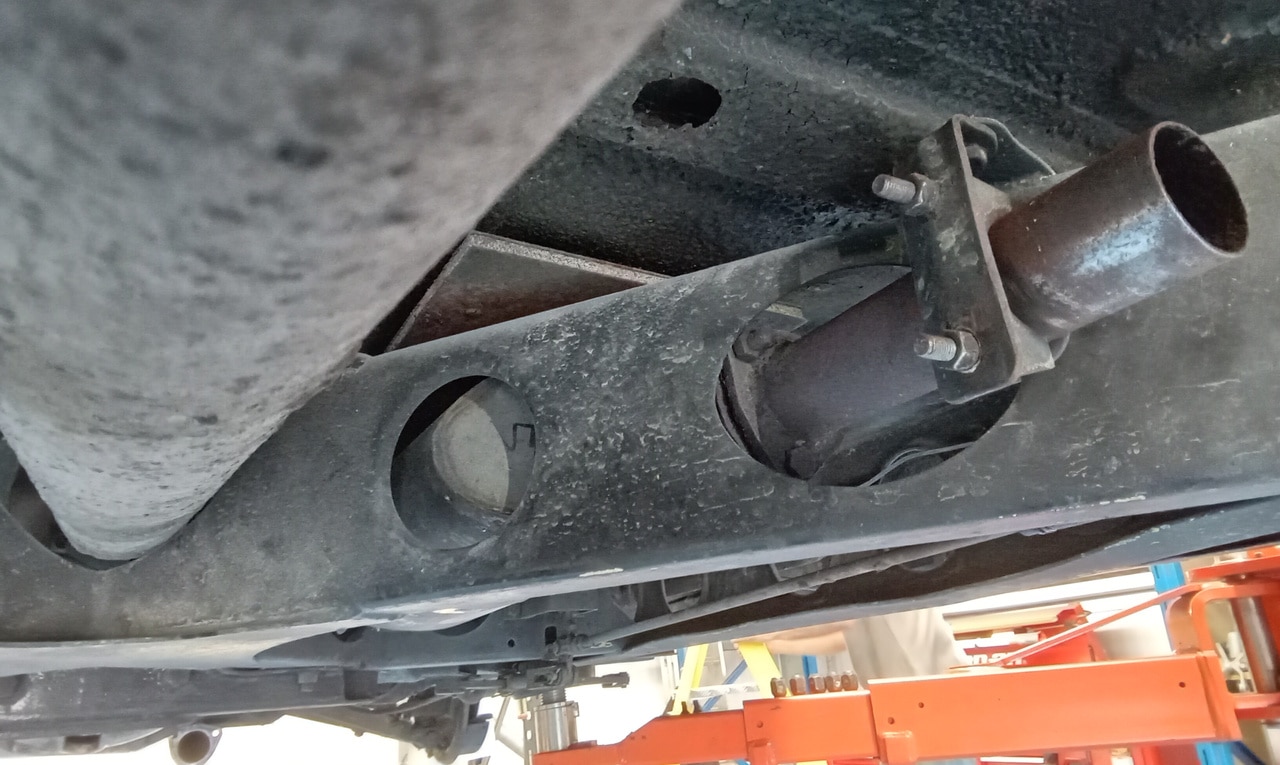 1954 Daimler Conquest Repairs 04 1